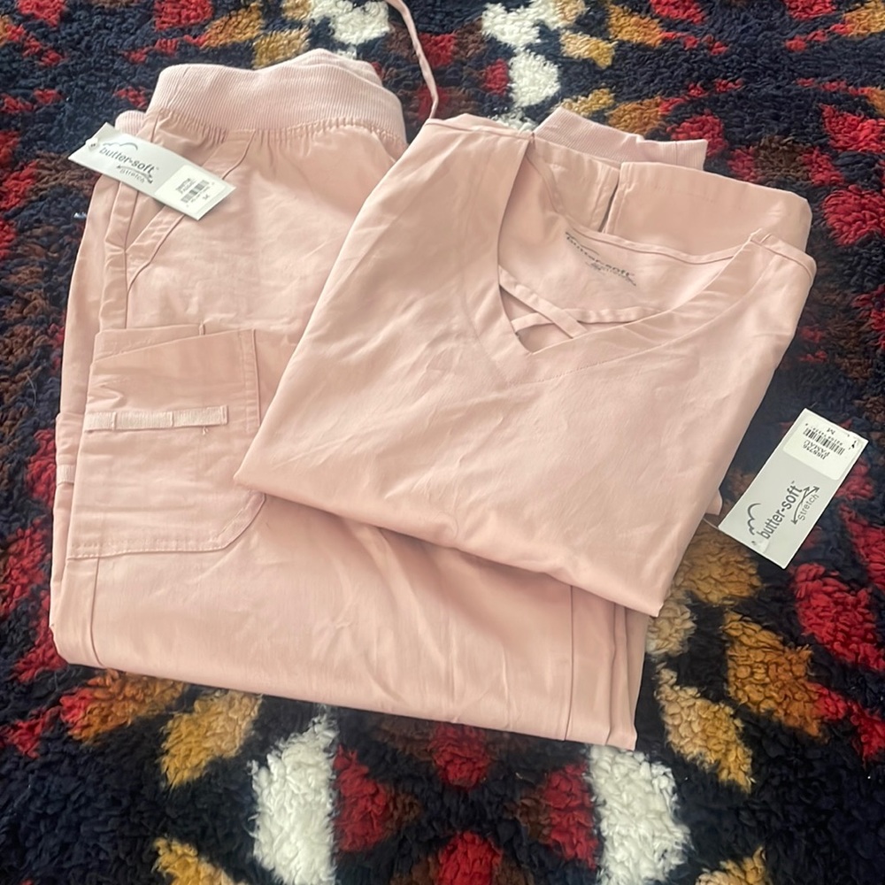 Butter Soft Scrub set